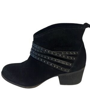 Jessica Simpson black suede embellished healed chelsea ankle booties boo…